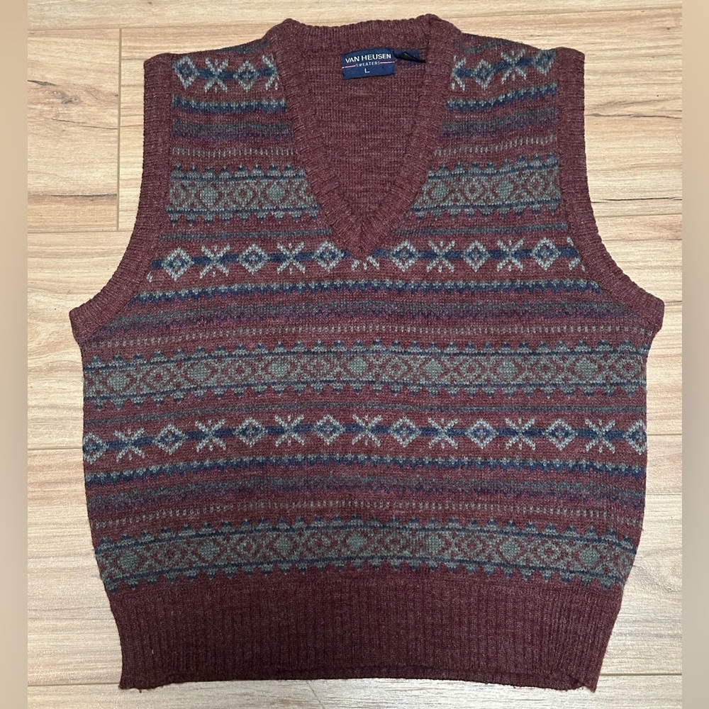 Van Heusen Men's V-Neck Sweater Vest in Maroon Red and Gray/Blue